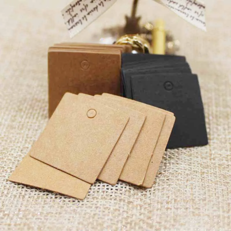 Kraft Hang Tag - ป้ายราคาแขวนเสื้อผ้าขนาดเล็ก 2.5*2.5 ซม. จำนวน 100 ชิ้น